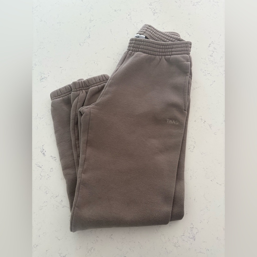 Aritzia TNA Cozy Fleece Sweatpants Perfect Fit in Taupe - 2XS